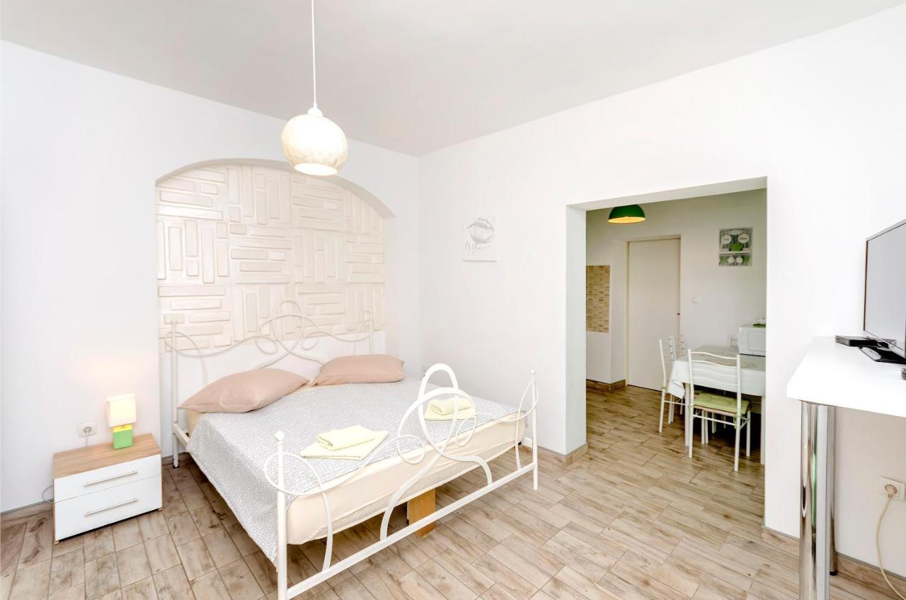 Apartments And Room Take It Easy Tribalj Buitenkant foto