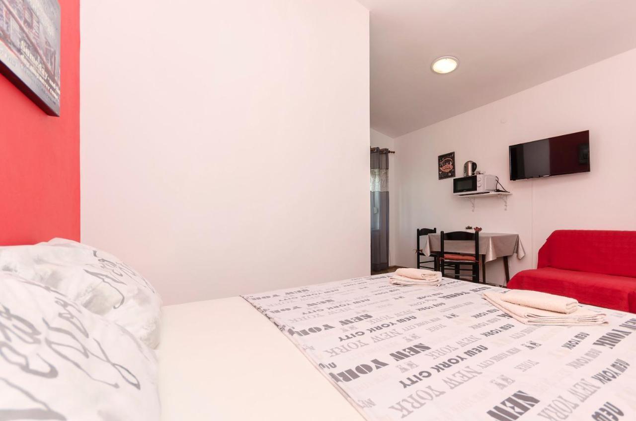 Apartments And Room Take It Easy Tribalj Buitenkant foto